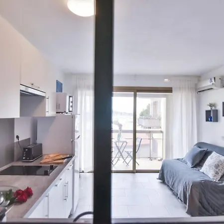 Lejlighed Les Beaux Jours Super Flat For 3 With Ac, Balcony & View *