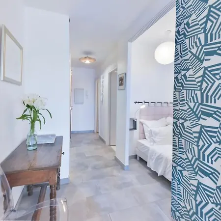 Apartmán Les Beaux Jours Super Flat For 3 With Ac, Balcony & View